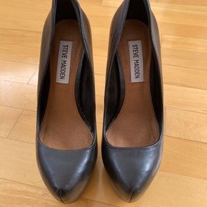 Black Steve Madden Platform Heels